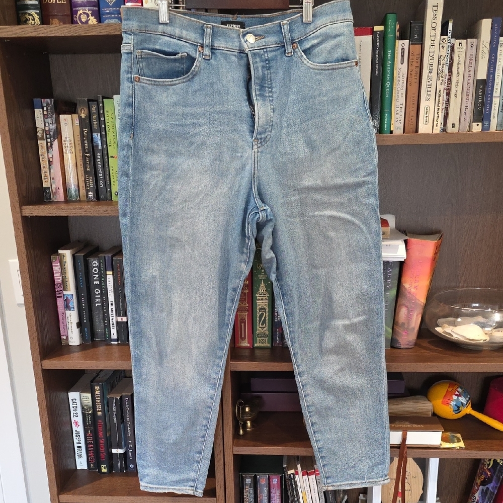 Express Light Wash Ankle Jeans